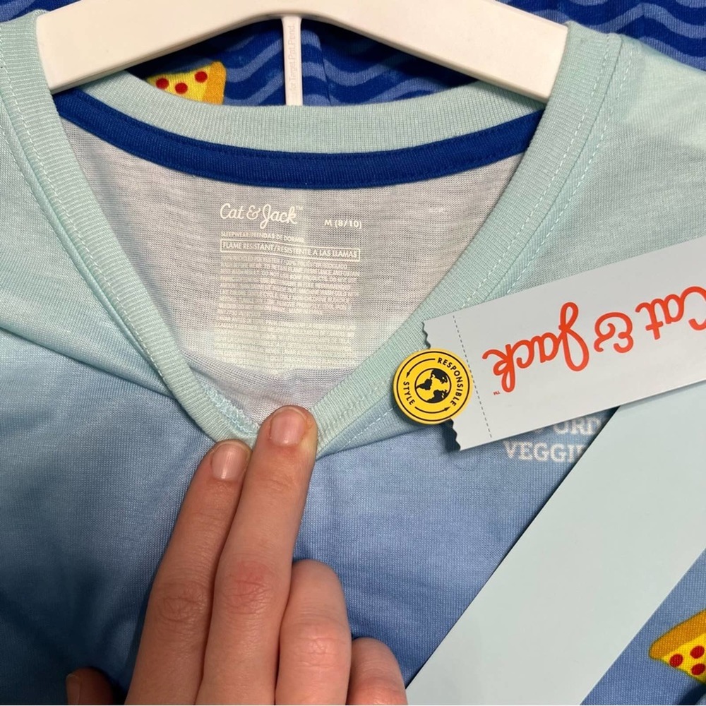 Cat & Jack Boys' 3pc "Great Pizza Shark" Pajama Set Blue NWT SZ M - Picture 4 of 4